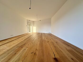 Prodej bytu 2+kk v osobním vlastnictví 74 m², Praha 10 - Strašnice