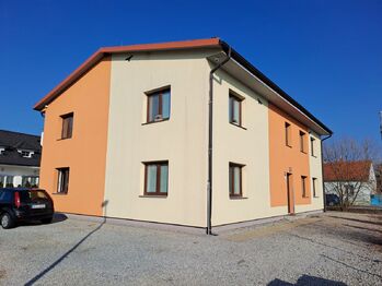 dům - Pronájem bytu 1+kk v osobním vlastnictví 32 m², České Budějovice