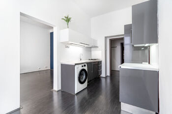 Pronájem bytu 3+1 v osobním vlastnictví 74 m², Karlovy Vary