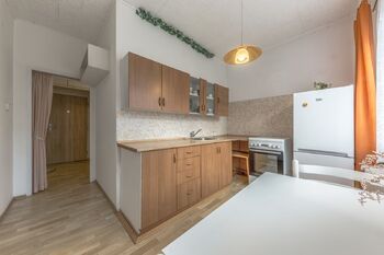 Prodej bytu 2+1 v osobním vlastnictví 52 m², Praha 10 - Strašnice