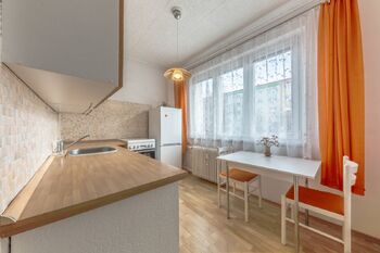 Prodej bytu 2+1 v osobním vlastnictví 52 m², Praha 10 - Strašnice