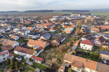 Prodej pozemku 1798 m², Zruč-Senec