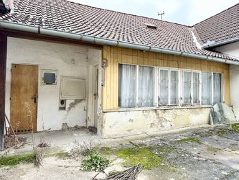 Prodej obchodních prostor 350 m², Dačice