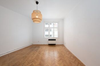 Prodej bytu 2+kk v osobním vlastnictví 76 m², Praha 2 - Vyšehrad