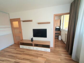 Pronájem bytu 1+kk v osobním vlastnictví 26 m², Kladno