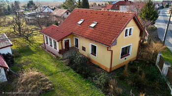 Prodej domu 180 m², Dobrovice