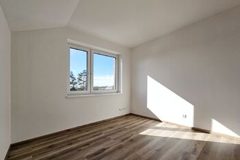 pokoj - Pronájem domu 138 m², Milovice