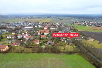 pohled na pozemek - Prodej pozemku 1502 m², Kly