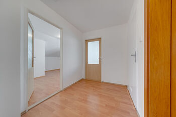 Pronájem domu 136 m², Záryby