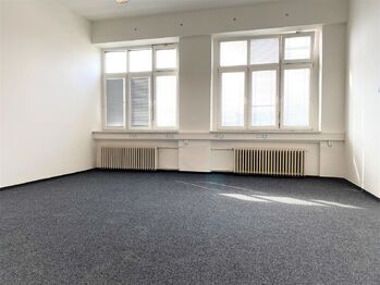 Pronájem kancelářských prostor 50 m², Hradec Králové