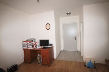 Prodej kancelářských prostor 22 m², Praha 9 - Dolní Počernice