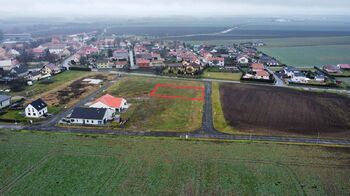 Prodej pozemku 1000 m², Slavětín