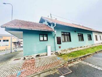 Prodej obchodních prostor 130 m², Ždánice