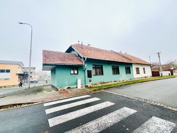 Prodej obchodních prostor 130 m², Ždánice