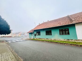 Prodej obchodních prostor 130 m², Ždánice