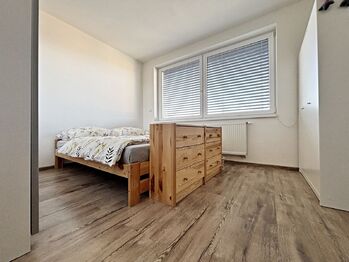 ložnice - Pronájem bytu 2+kk v osobním vlastnictví 57 m², České Budějovice