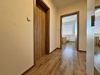 předsíň - Pronájem bytu 2+kk v osobním vlastnictví 57 m², České Budějovice