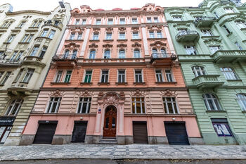 Pronájem bytu 3+1 v osobním vlastnictví 111 m², Praha 5 - Smíchov