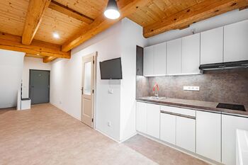 Pronájem bytu 1+kk v osobním vlastnictví 24 m², Bělá pod Bezdězem