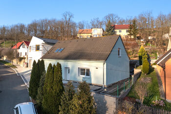 Prodej domu 121 m², Zvoleněves