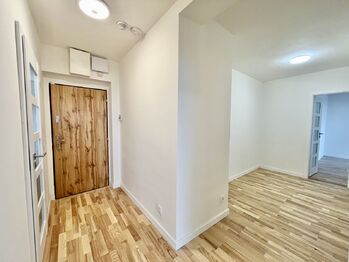 Prodej bytu 2+1 v osobním vlastnictví 53 m², Větrušice