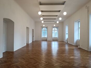 Pronájem kancelářských prostor 200 m², Praha 5 - Smíchov