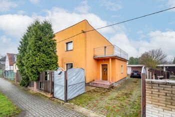 Prodej domu 140 m², Košťany