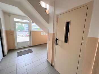 Pronájem bytu 1+kk v osobním vlastnictví 26 m², Kladno