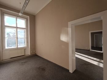 Pronájem kancelářských prostor 58 m², Praha 5 - Smíchov