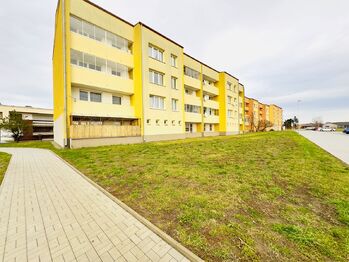 Pronájem bytu 2+1 v osobním vlastnictví 54 m², Žatec