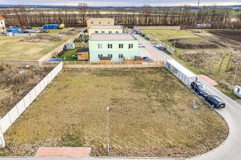 Prodej pozemku 855 m², Zdiby