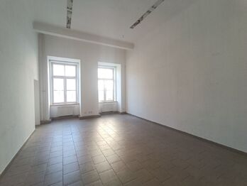 Pronájem kancelářských prostor 42 m², Praha 5 - Smíchov