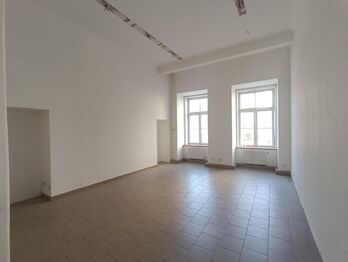 Pronájem jiných prostor 33 m², Praha 5 - Smíchov