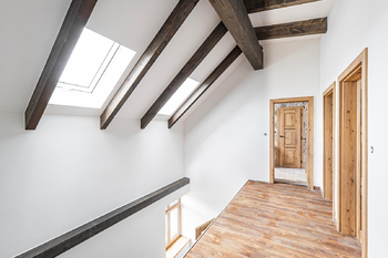Chodba - Prodej bytu 4+1 v osobním vlastnictví 128 m², Libiš