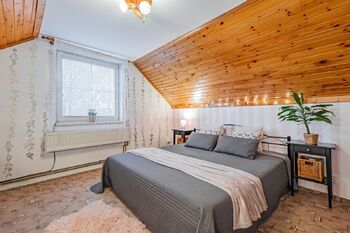 Prodej domu 358 m², Mochov