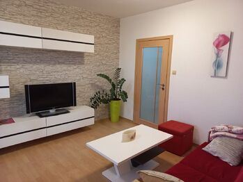 Pronájem bytu 3+1 v osobním vlastnictví 74 m², Znojmo