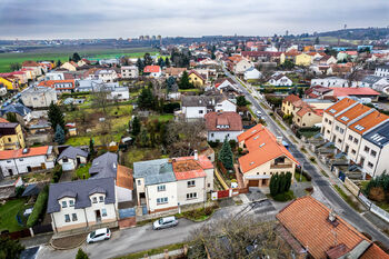 Okolí domu a městská část Ďáblice - Prodej domu 130 m², Praha 8 - Ďáblice