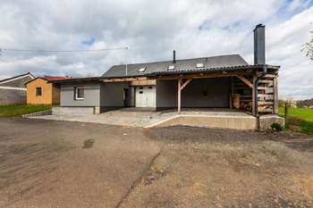 Prodej RD Bražná_pohled z venku - Prodej domu 382 m², Svatý Jan