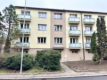 Prodej bytu 3+1 v osobním vlastnictví 80 m², Praha 4 - Podolí