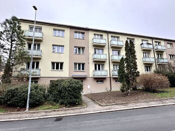 Prodej bytu 3+1 v osobním vlastnictví 80 m², Praha 4 - Podolí