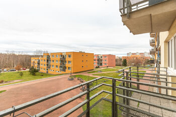 Prodej bytu 1+kk v osobním vlastnictví 38 m², Praha 8 - Troja