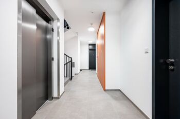 Pronájem bytu 2+kk v osobním vlastnictví 60 m², Praha 4 - Nusle