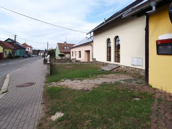 Prodej obchodních prostor 323 m², Bukovinka