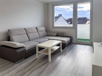 Obývací pokoj - Pronájem bytu 2+1 v osobním vlastnictví 61 m², České Budějovice 