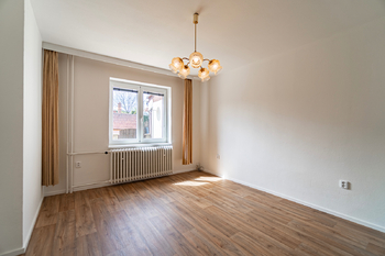 Prodej domu 631 m², Hluboké Mašůvky