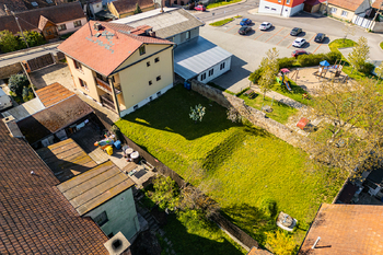Prodej domu 631 m², Hluboké Mašůvky