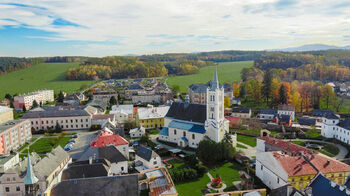 Prodej bytového domu s 7 bytovými jednotkami v centru města Vidnava, užitná plocha 503 m2 - Prodej nájemního domu 503 m², Vidnava