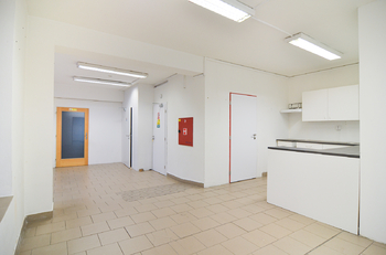 přízemí - Prodej obchodních prostor 406 m², Břeclav