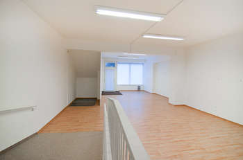 přízemí - Prodej obchodních prostor 406 m², Břeclav