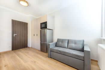 Pronájem bytu 1+kk v osobním vlastnictví 21 m², Praha 8 - Libeň